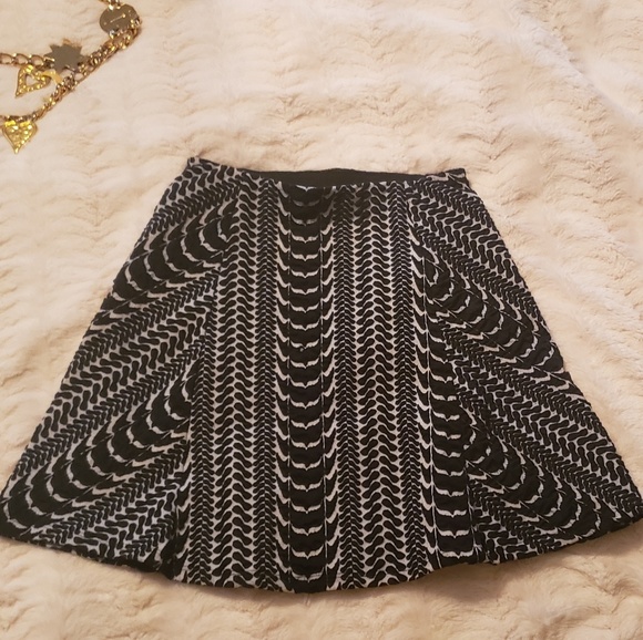 Zara trafaluc Skater skirt - Picture 2 of 7